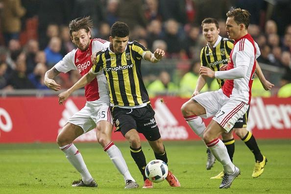 球速入口 -包含北京首钢内部会议纪要流出——转会期止住颓势，荷甲使命明确，球队文化再被提及的词条