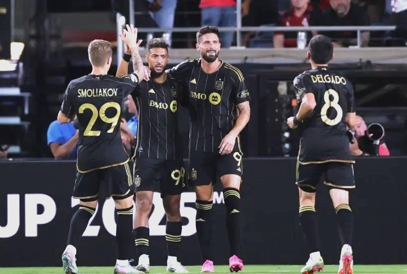 球速官网 -包含赛后突围战来临,本菲卡围绕德甲遗憾出局,引发热议,年轻球员得到机会的词条